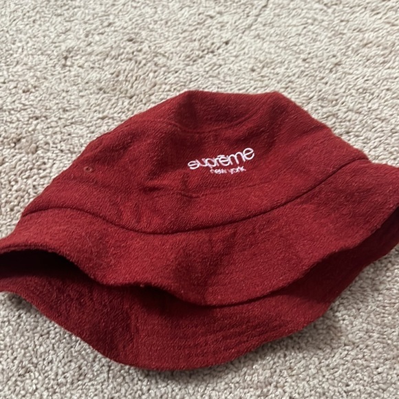 - Supreme bucket hat 100% wool - Picture 2 of 4